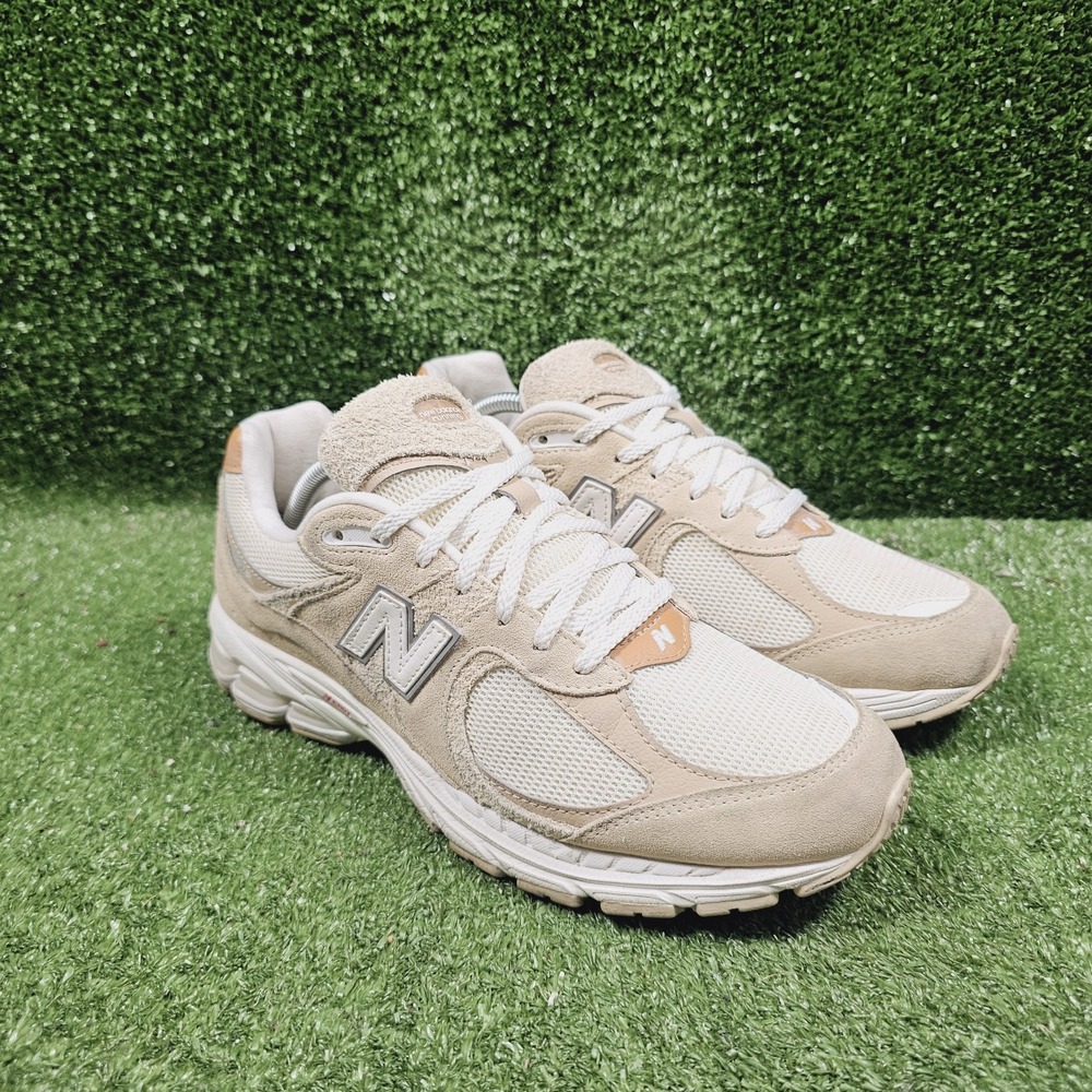 New Balance 2002R Sandstone Athletic Comfort Sneakers Mens Size 9 D